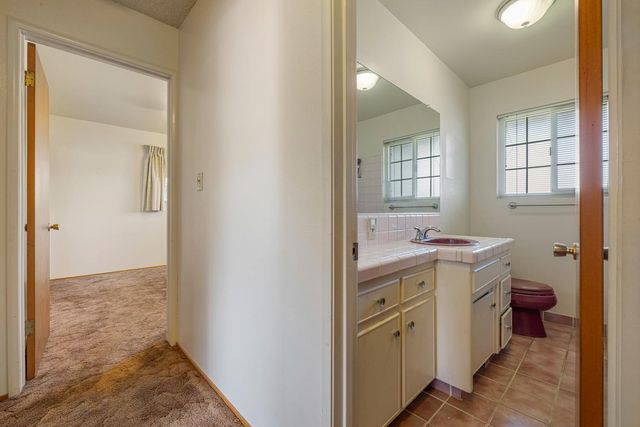 527 Poplar St, Oakdale, CA 95361