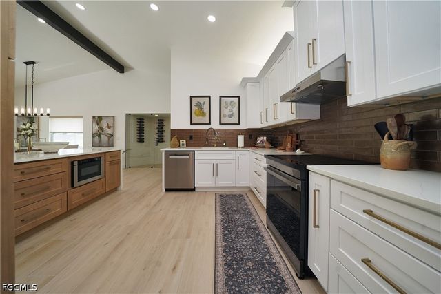 9050 Old Hickory CIR, Fort Myers, FL 33912