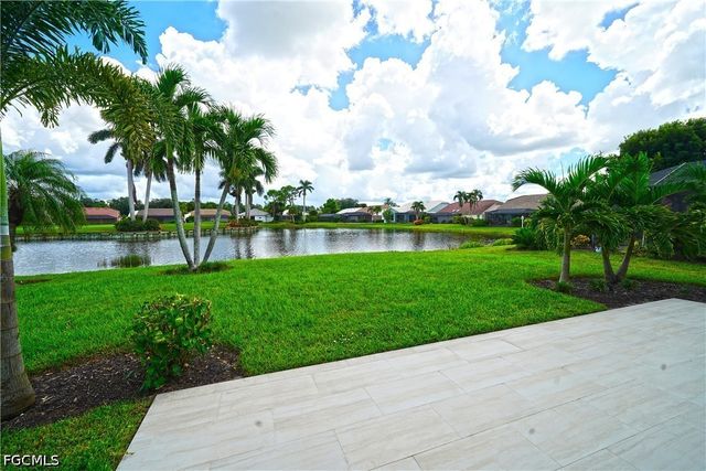 9050 Old Hickory CIR, Fort Myers, FL 33912