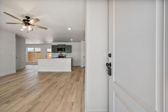 514 E 24th Street, Wolfforth, TX 79382
