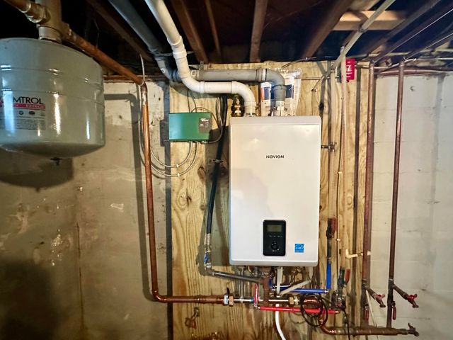 8 St Marks Avenue, Malone, NY 12953