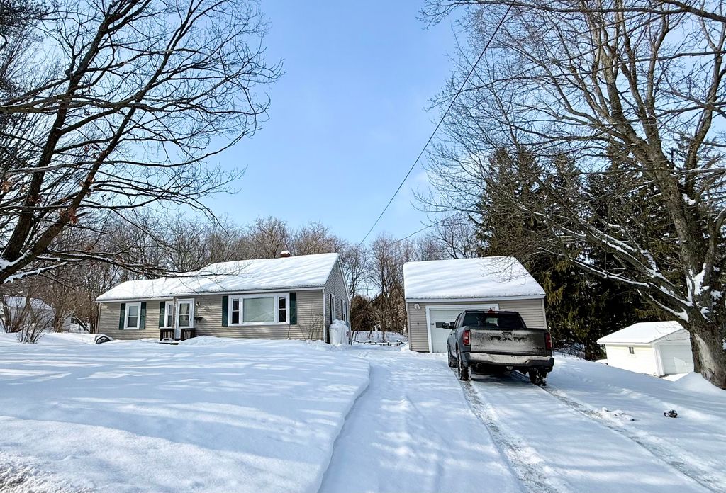 8 St Marks Avenue, Malone, NY 12953