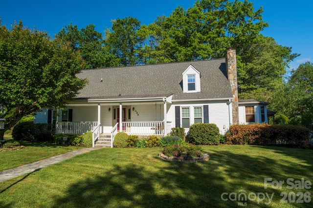 132 Serenity Circle, Hendersonville, NC 28792