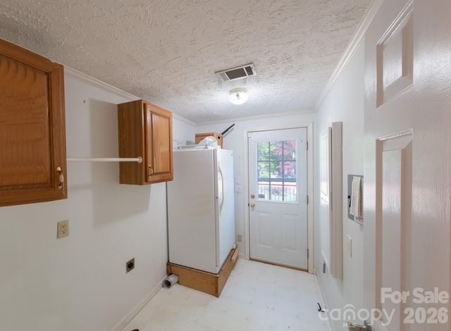 132 Serenity Circle, Hendersonville, NC 28792