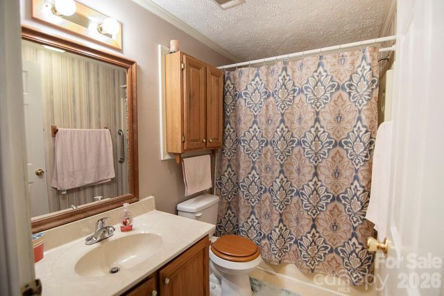 132 Serenity Circle, Hendersonville, NC 28792