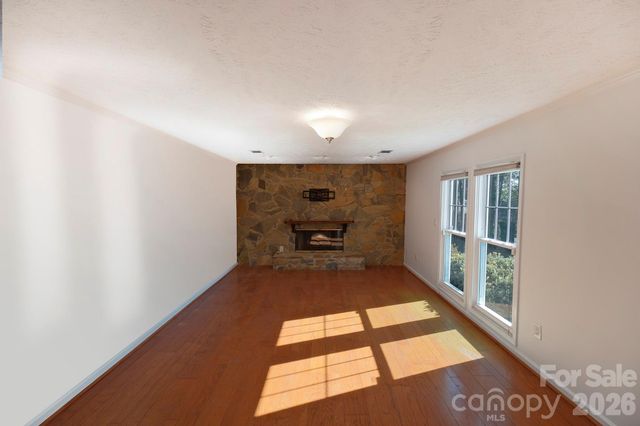 132 Serenity Circle, Hendersonville, NC 28792