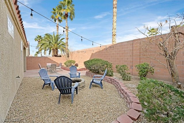 268 Camino Viejo Street, Henderson, NV 89012