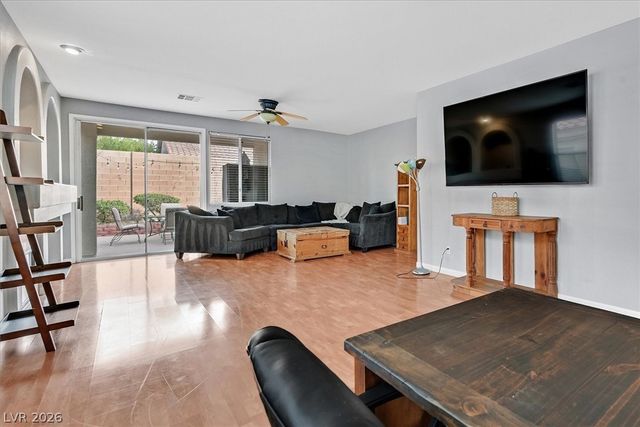 268 Camino Viejo Street, Henderson, NV 89012