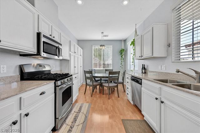 268 Camino Viejo Street, Henderson, NV 89012