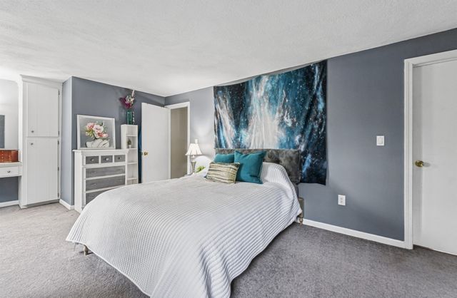 30 Apache Way 30, Tewksbury, MA 01876