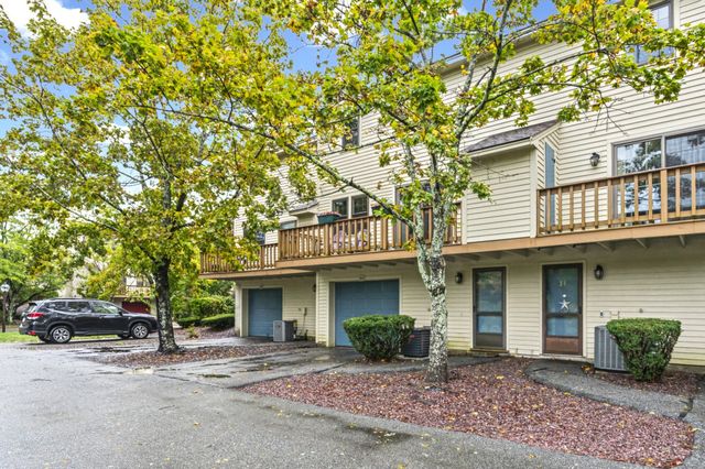 30 Apache Way 30, Tewksbury, MA 01876