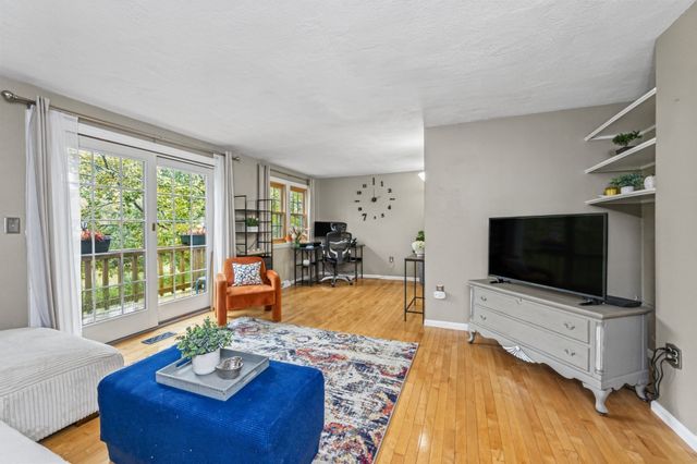 30 Apache Way 30, Tewksbury, MA 01876