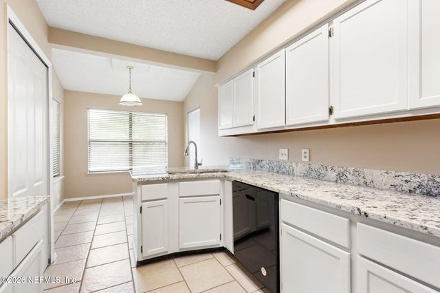 8365 HAMDEN Road W, Jacksonville, FL 32244