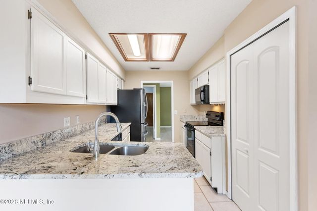 8365 HAMDEN Road W, Jacksonville, FL 32244