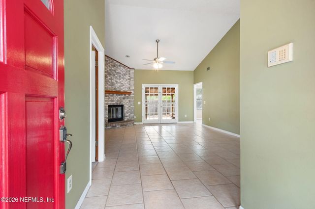 8365 HAMDEN Road W, Jacksonville, FL 32244