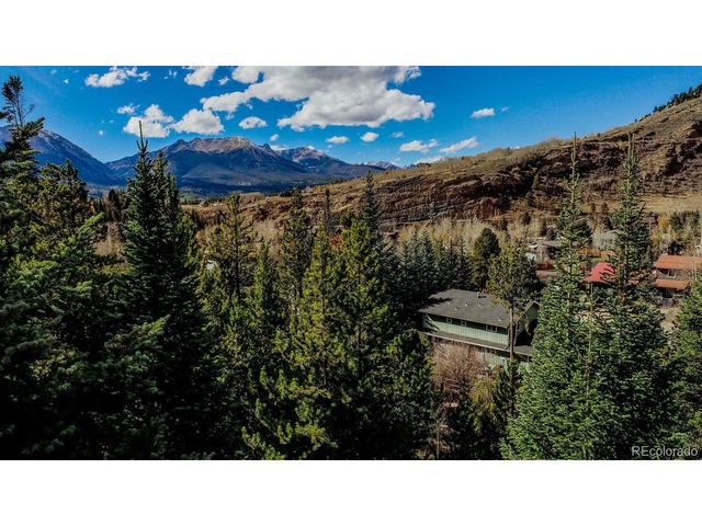 127 CR 76, Dillon, CO 80435