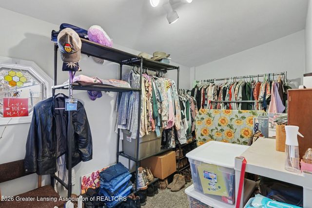 2924 Woodview Drive, Lansing, MI 48911