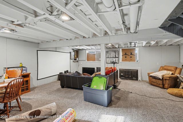 2924 Woodview Drive, Lansing, MI 48911