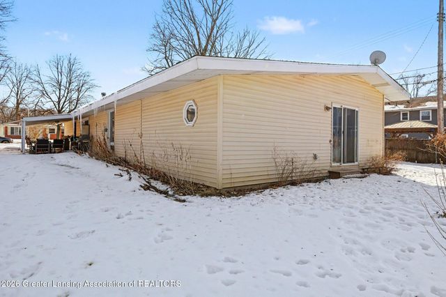 2924 Woodview Drive, Lansing, MI 48911