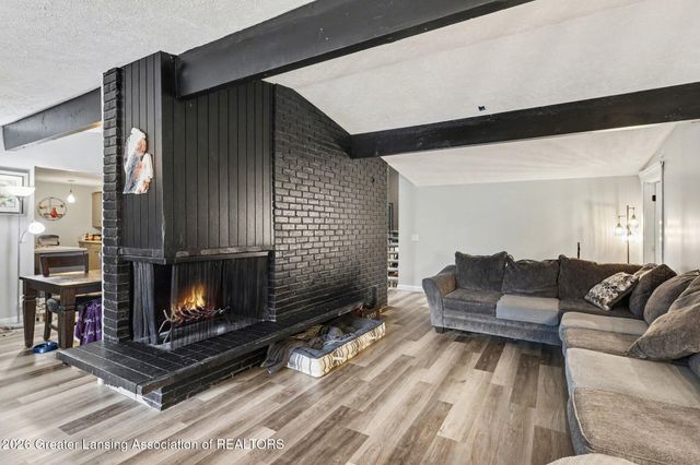 2924 Woodview Drive, Lansing, MI 48911