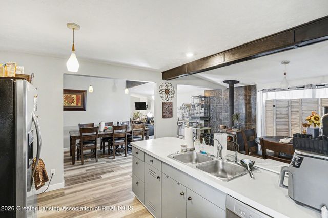 2924 Woodview Drive, Lansing, MI 48911