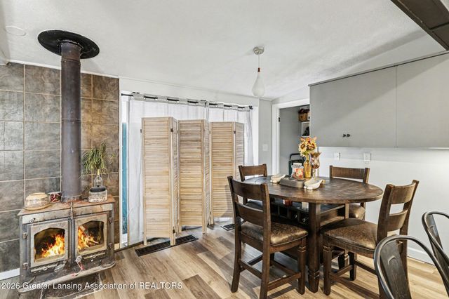 2924 Woodview Drive, Lansing, MI 48911