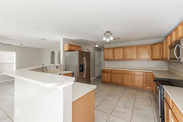 13352 KENT BRADLEY STREET, Dade City, FL 33525
