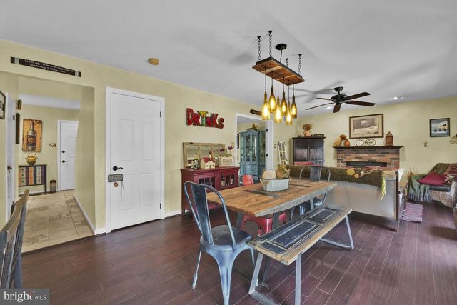 509 CENTRAL AVE CT, Reisterstown, MD 21136