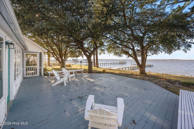 1339 Bayview Road, Bath, NC 27808