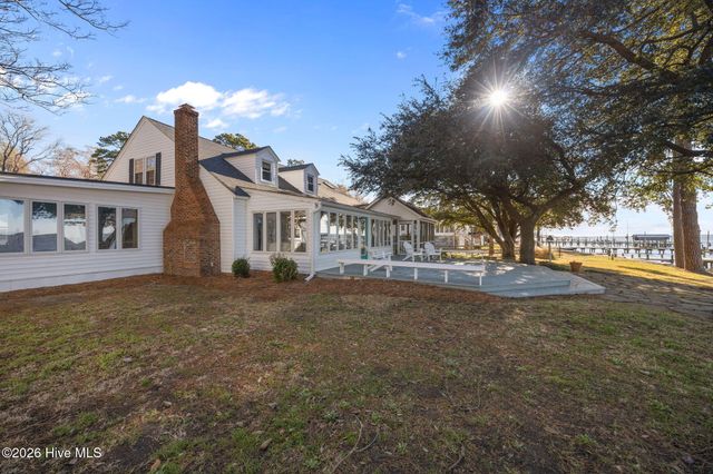 1339 Bayview Road, Bath, NC 27808