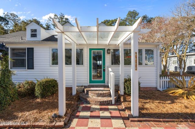 1339 Bayview Road, Bath, NC 27808