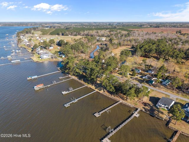 1339 Bayview Road, Bath, NC 27808