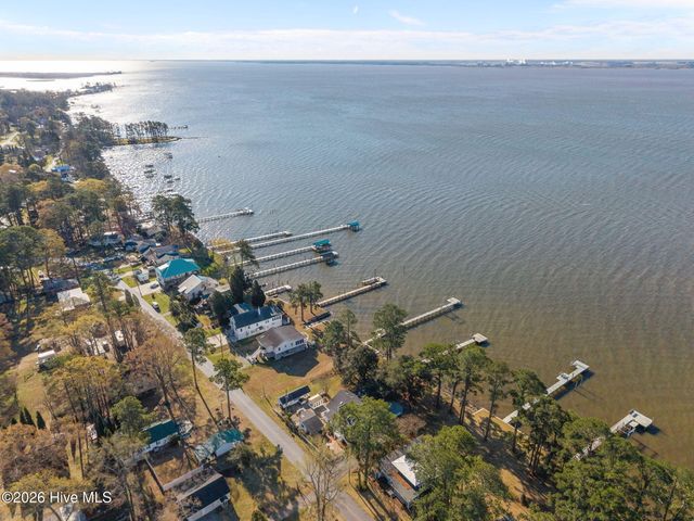 1339 Bayview Road, Bath, NC 27808