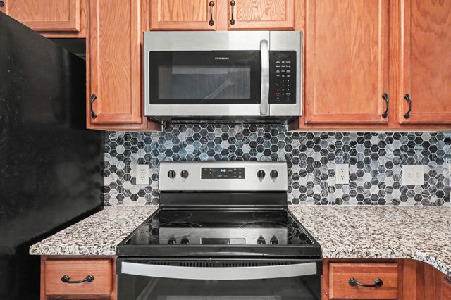 4003 Cody Dr, La Vergne, TN 37086