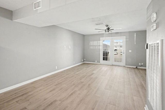 4003 Cody Dr, La Vergne, TN 37086