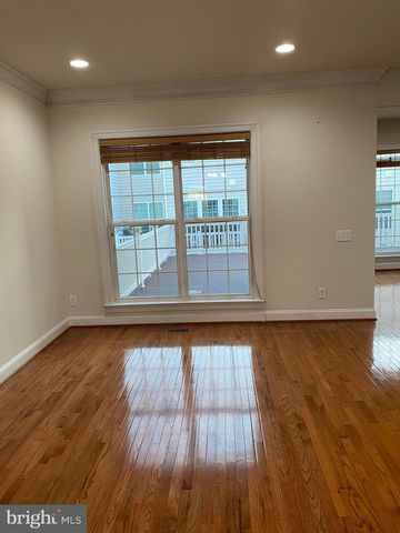 43557 WHITE CAP TER, Chantilly, VA 20152