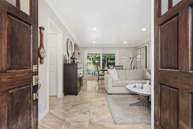 2084 Meadowlark Circle, San Marcos, CA 92078
