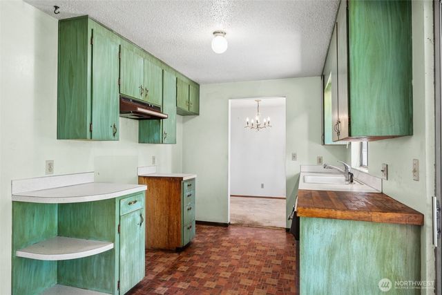 1038 Skyridge Street SE, Lacey, WA 98503