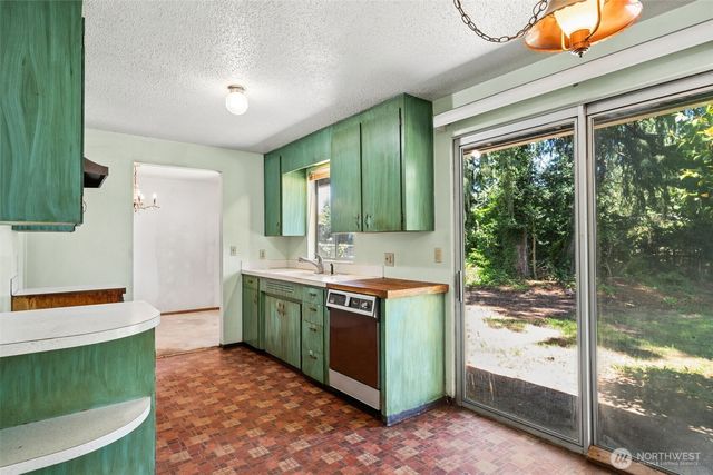 1038 Skyridge Street SE, Lacey, WA 98503