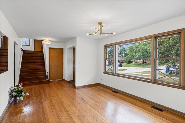 19 7th Street, Downers Grove, IL 60515