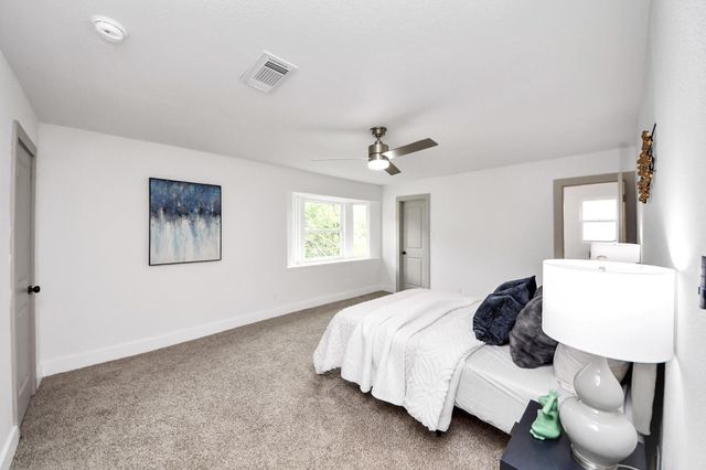 5614 Oakhaven Lane, Houston, TX 77091