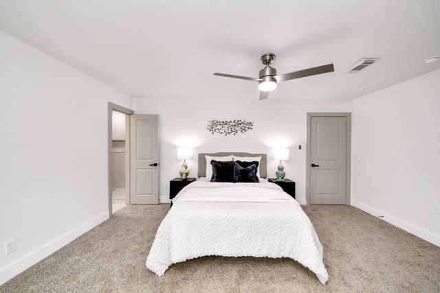5614 Oakhaven Lane, Houston, TX 77091