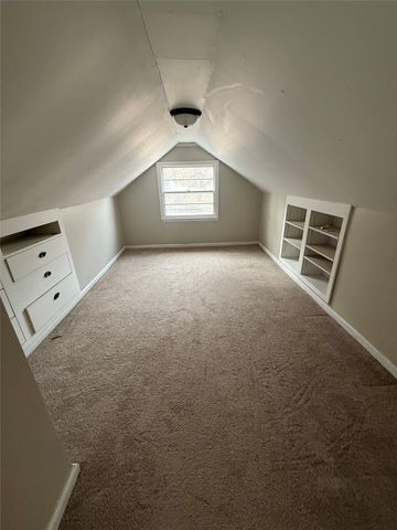 1944 SW 1st Street, Des Moines, IA 50315