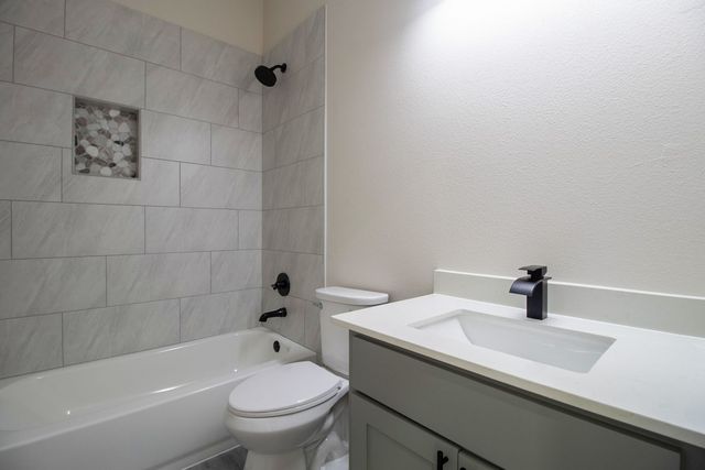 1915 Missouri Avenue, Fort Worth, TX 76104