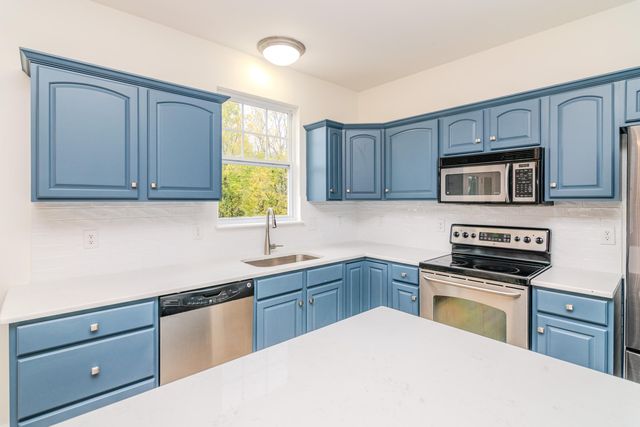 4549 Walnut Creek Drive, Lexington, KY 40509