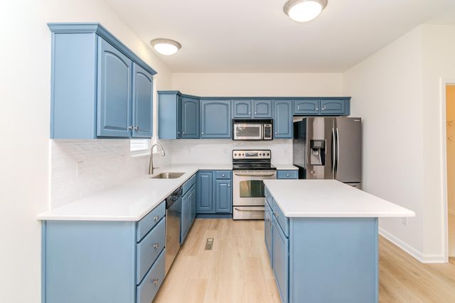 4549 Walnut Creek Drive, Lexington, KY 40509