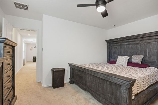36 Trinity CIR, Lockhart, TX 78644