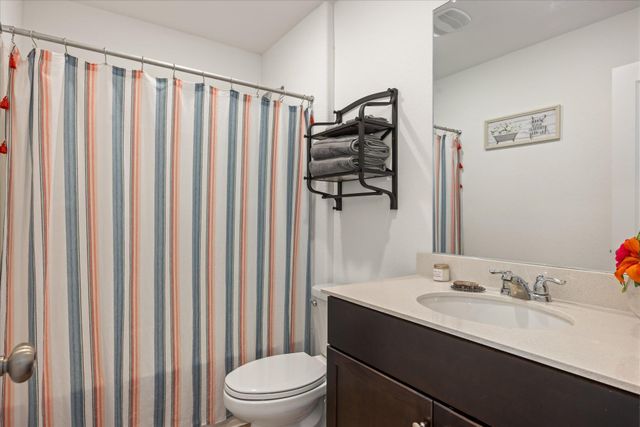 36 Trinity CIR, Lockhart, TX 78644