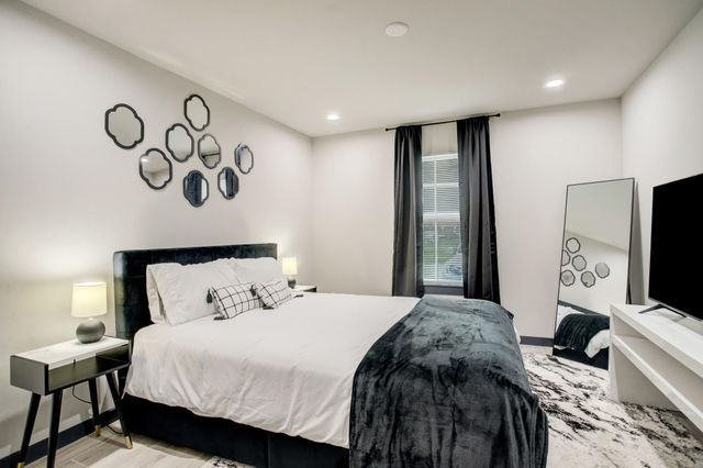 3448 Elgin Street 5, Houston, TX 77004