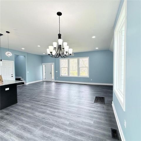 2538 Roe Lane, Kansas City, KS 66103